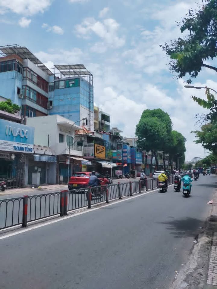 Nhà mặt tiền Nguyễn Kiệm, Gò Vấp 75.2m² giá 7.8 tỷ - Hàng hiếm tại trung tâm!