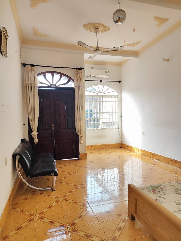 Nhà cho thuê phường Trung Dũng, Biên Hòa 4PN giá chỉ 7 triệu/tháng - Phù hợp cho gia đình và văn phòng!