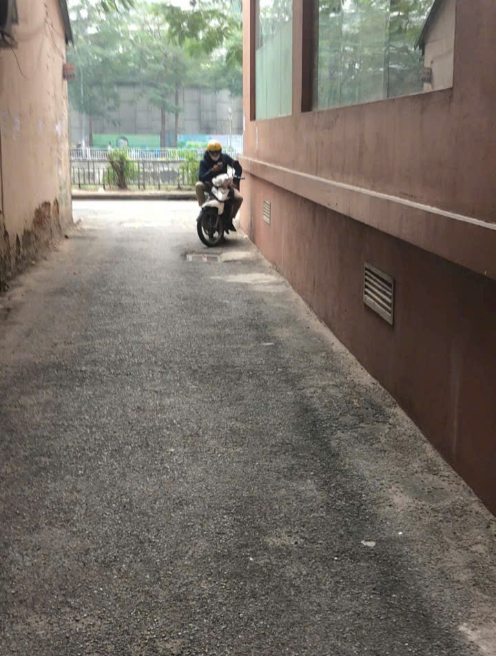 Bán nhà phố Quan Hoa quận Cầu Giấy 30m² giá 11,7 tỷ - Ngõ rộng ô tô vào nhà!