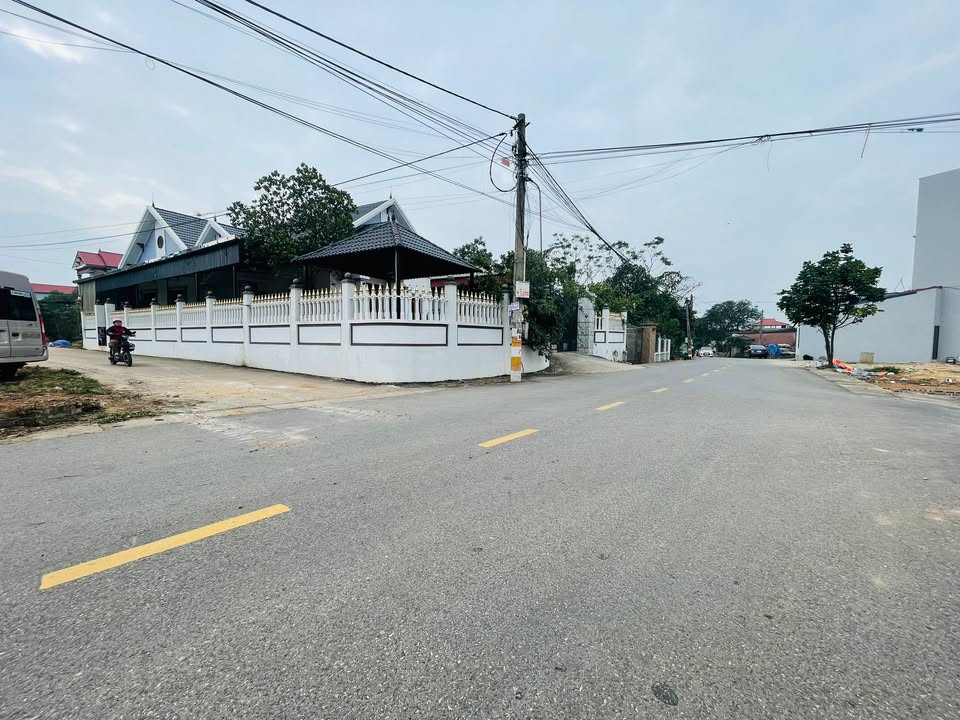 Đất nền trung tâm du lịch Đại Lải 115m² giá 1.2 tỷ - Sẵn sàng đầu tư!