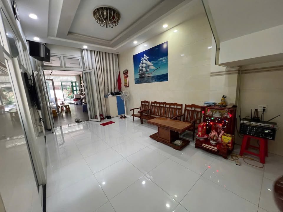 Nhà mặt tiền Tô Vĩnh Diện Nha Trang 200m² giá 26 tỷ - Đầu tư sinh lời ngay!
