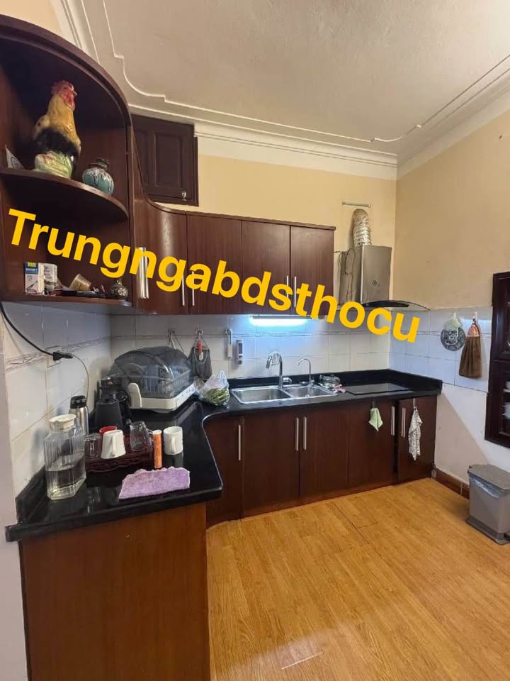 Nhà riêng Phú La Hà Đông 35m² giá 5 tỷ - Vị trí trung tâm, tiện ích đầy đủ!