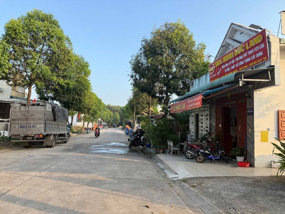 Đất nền J20 đường DJ2A, Mỹ Phước, Bến Cát, 150m² - Sổ đỏ chính chủ, giá 1.7 tỷ!