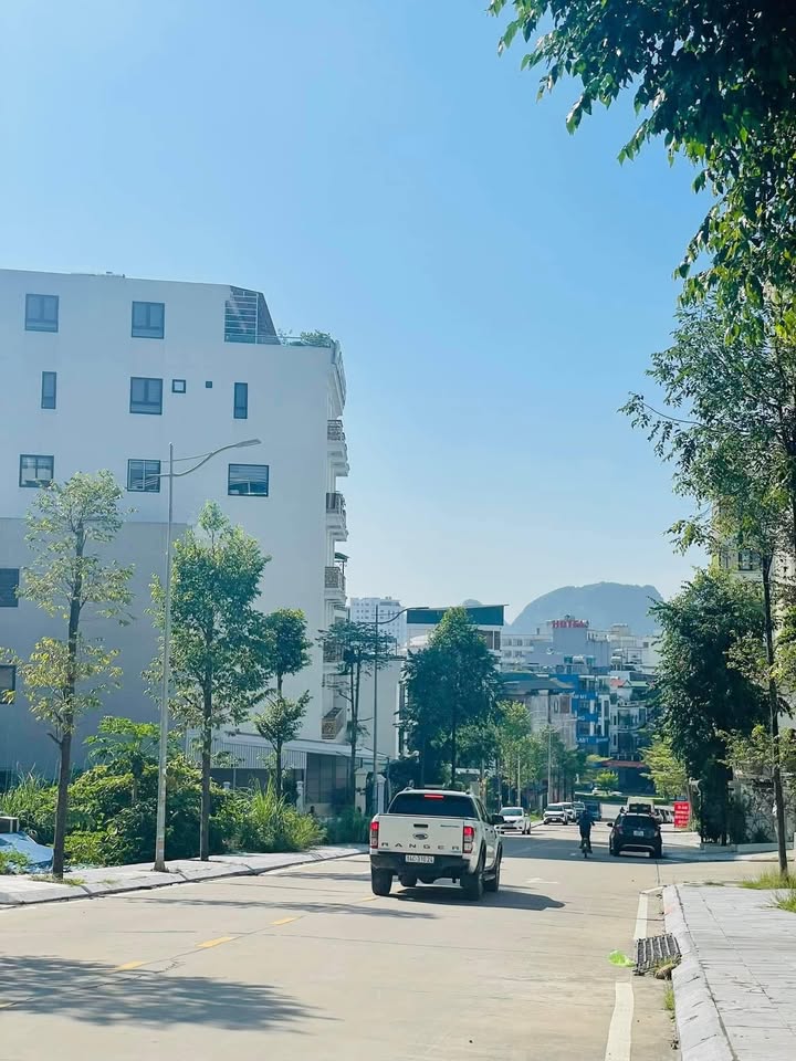 Đất nền Đồi Ngân Hàng Hạ Long 70m² giá chỉ 5 tỷ - Sổ đỏ đầy đủ!