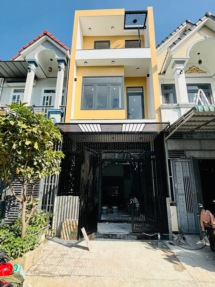 Nhà phố An Phú Tân Uyên 60m² giá 3.95 tỷ - Full nội thất, sẵn sàng ở ngay!
