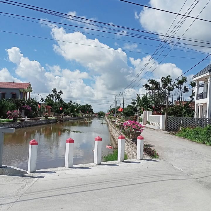 Đất thổ cư mặt kênh Xóm Ninh Cư, Văn Hải 115m² - Gần trường, chợ, giá thỏa thuận!