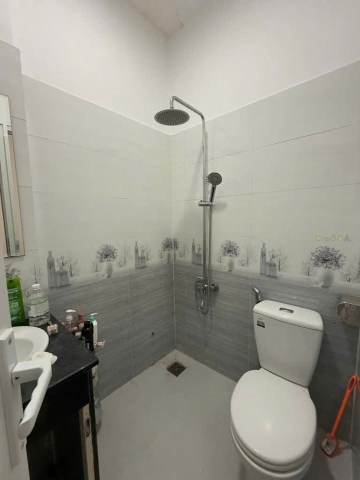 Nhà 5 tầng Lê Văn Sỹ, Quận 3, 45m² giá 8.4 tỷ - Lợi nhuận 25 triệu/tháng!