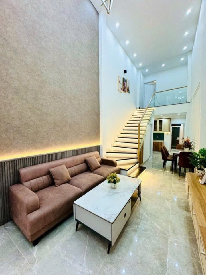 Nhà mặt tiền Trần Cao Vân Đà Nẵng 70m² giá 15 triệu - Kinh doanh thuận lợi!