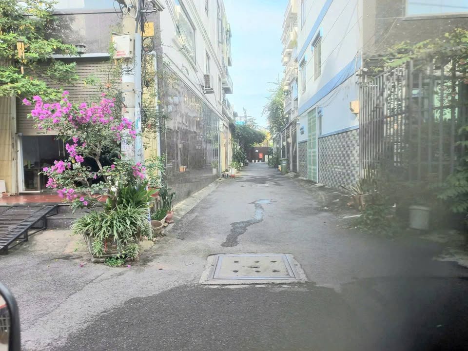 Nhà phố Gò Vấp 60m² giá 7.6 tỷ - Thiết kế hiện đại, đầy đủ tiện nghi!