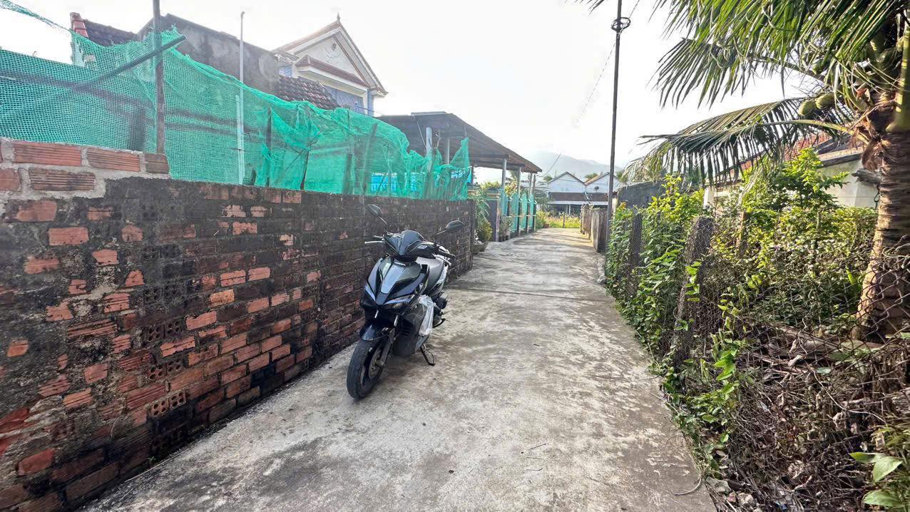 Đất nền Vạn Hưng 105m² giá 800 triệu - Cơ hội đầu tư gần biển!