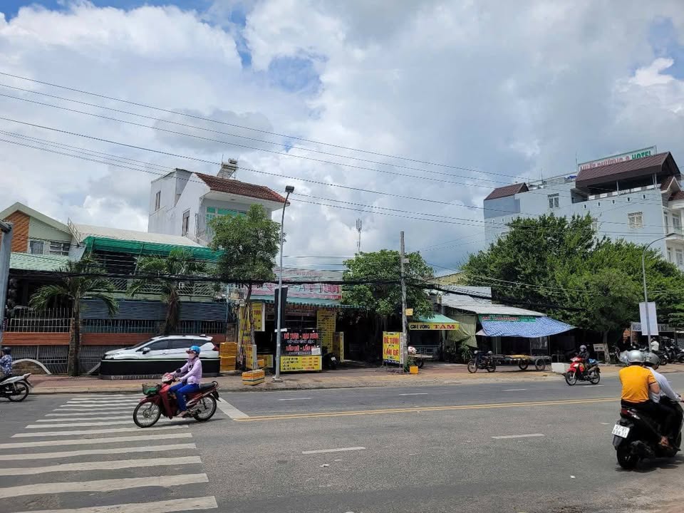 Bán nhà 1 lầu mặt tiền Hà Hoàng Hổ, 554m² - Kinh doanh sầm uất!