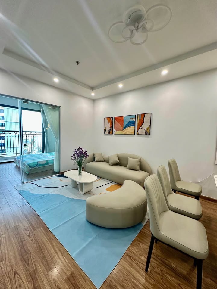 Căn hộ Park Hill 2PN phường Vĩnh Tuy giá 15 triệu - Full nội thất, view thoáng mát!