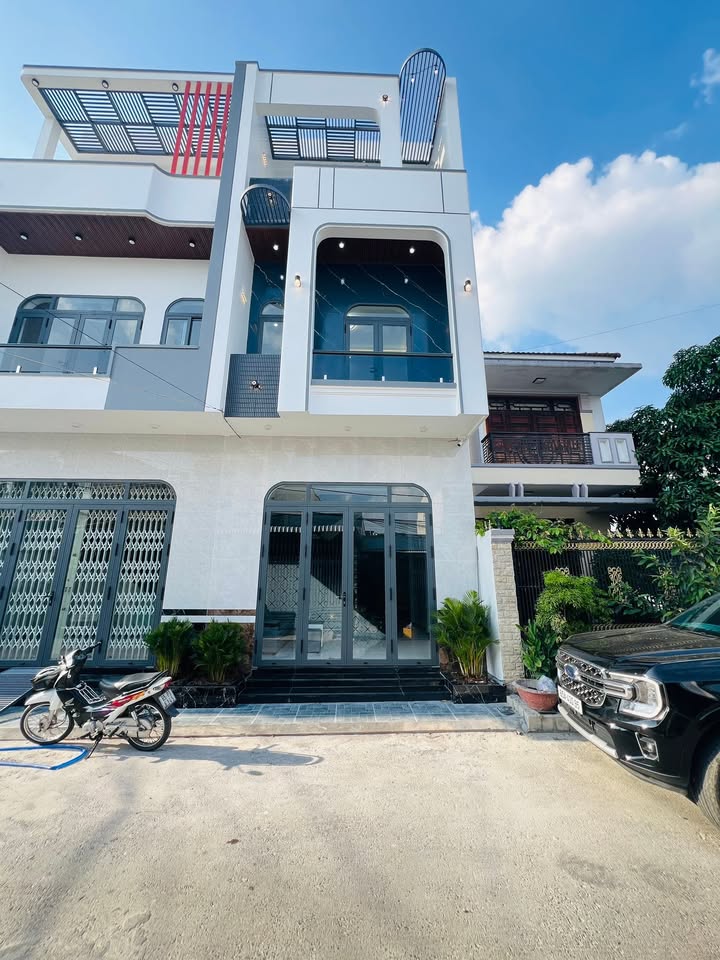 Nhà 1 Trệt 2 Lầu Hẻm 192-194 Đường Nguyễn Thông, 47m² giá 3.189 tỷ - Nội thất sang trọng!