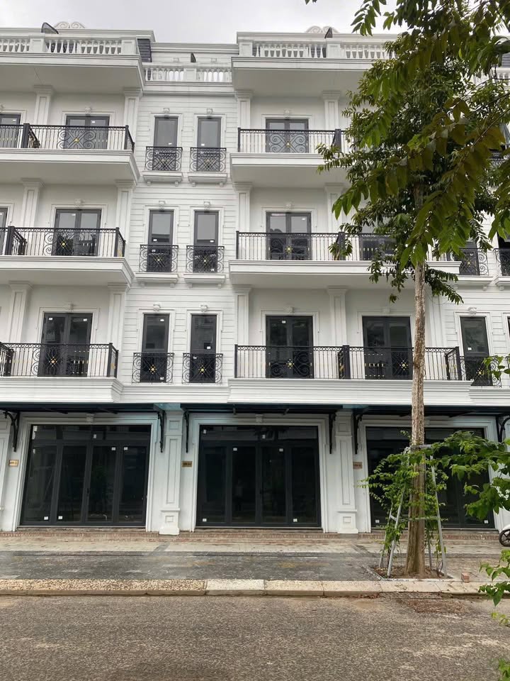 Nhà liền kề 52 Đông Dương, Hoài Đức 80m² giá 12 tỷ - Sổ đỏ chính chủ