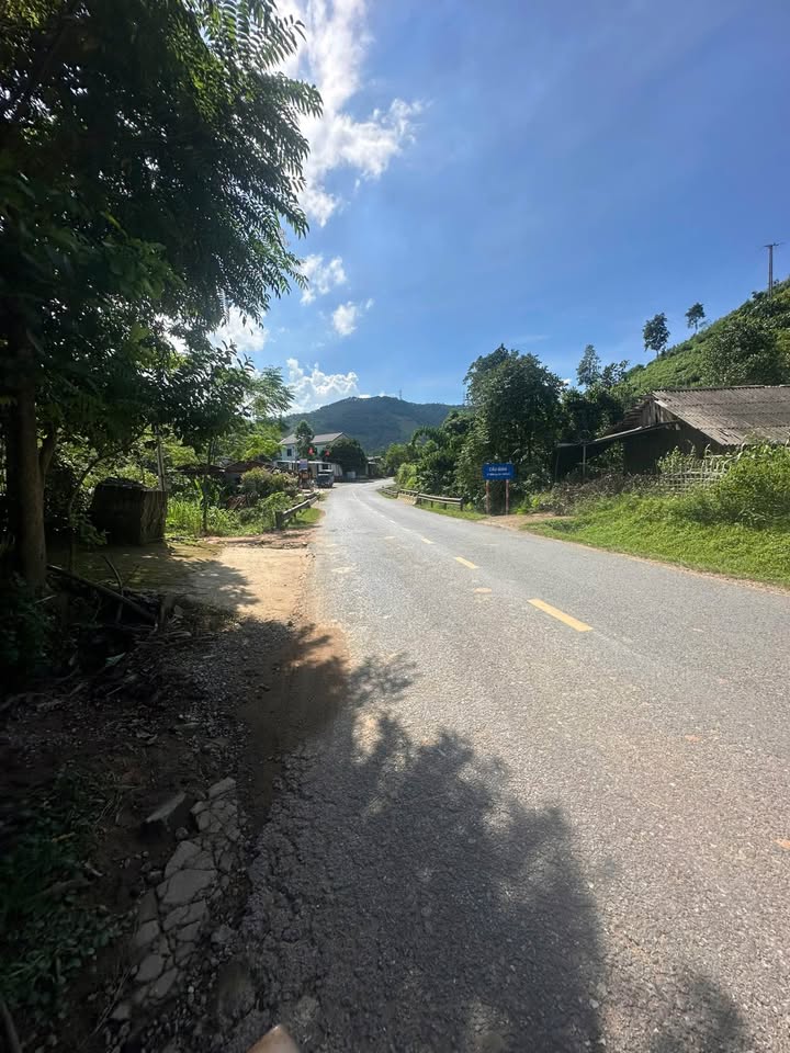 Đất nền Quốc lộ 32 - Tân Sơn, Phú Thọ 180m² giá 800 triệu - Phong thủy tốt, đầu tư sinh lời!