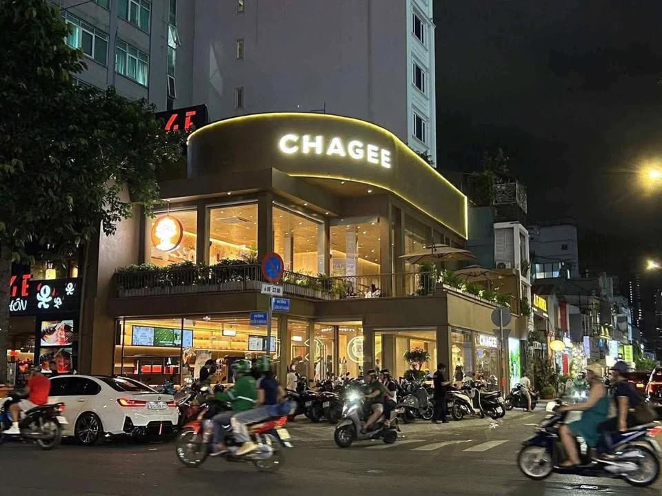 Cho thuê nhà lô góc mặt tiền Vũ Phạm Hàm Cầu Giấy 90m² - Kinh doanh đắc địa!