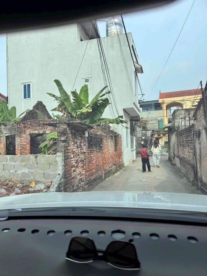 Nhà riêng Văn Tự Thường Tín 66m² giá 2 tỷ - Ô tô đỗ cửa, tiện ích đầy đủ!