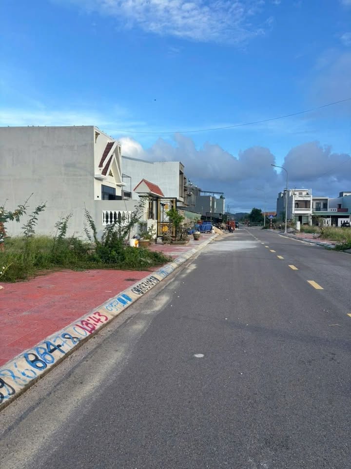 Đất nền Nhơn Phú, Quy Nhơn 76m² giá 2.49 tỷ - Đầu tư sinh lời ngay!