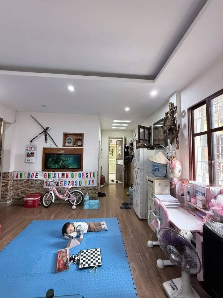 Căn hộ Chung cư Tân Mai 70m² giá 4 tỷ - Sổ đỏ chính chủ!