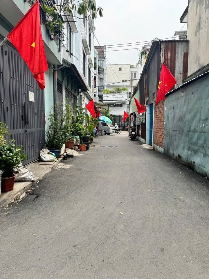 Nhà bán Gò Vấp 60m² giá 6 tỷ - Hẻm nhựa 5m, sổ đỏ chính chủ!