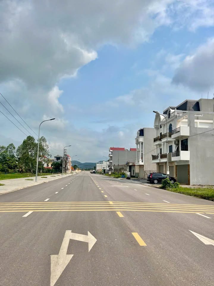 Đất nền Trần Danh Tuyên, Đồng Sơn 88m² giá thỏa thuận - Đối diện khu kinh tế đêm!