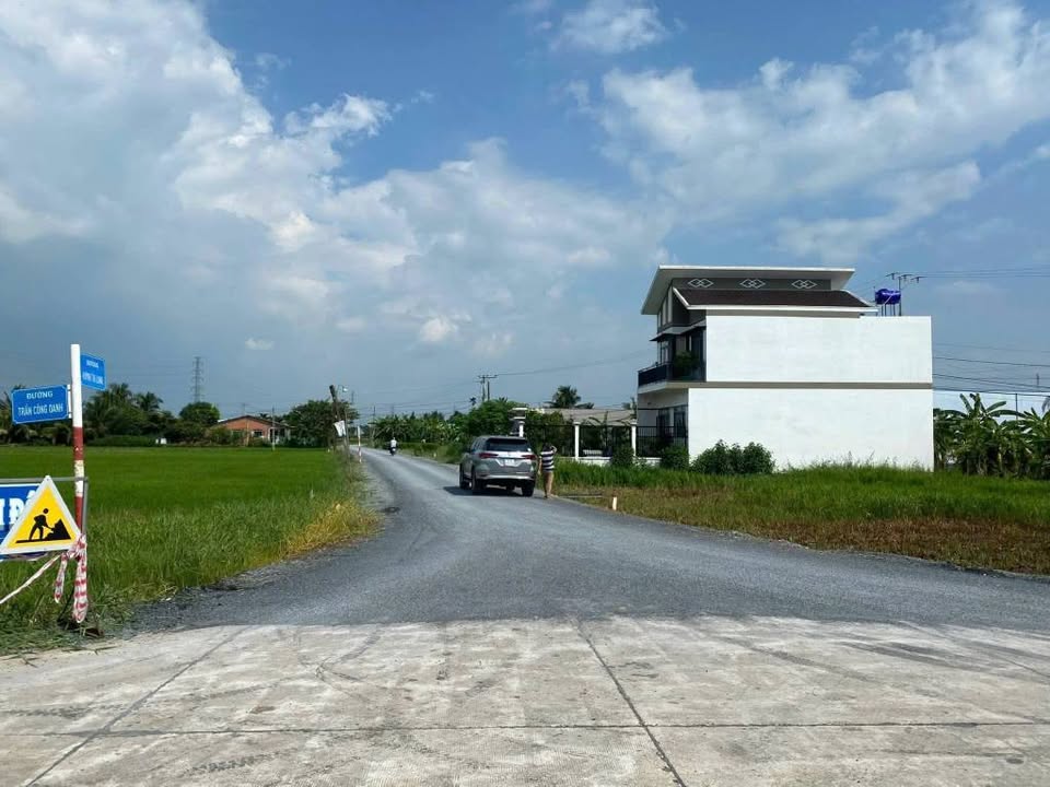 Đất thổ cư 245m² + 515m² vườn tại Tân An, Long An - Giá chỉ 3 tỷ!