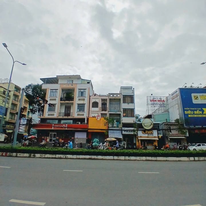 Nhà mặt tiền Nguyễn Văn Cừ, Ninh Kiều, Cần Thơ 27.95m² giá 15 triệu - Kinh doanh tự do!