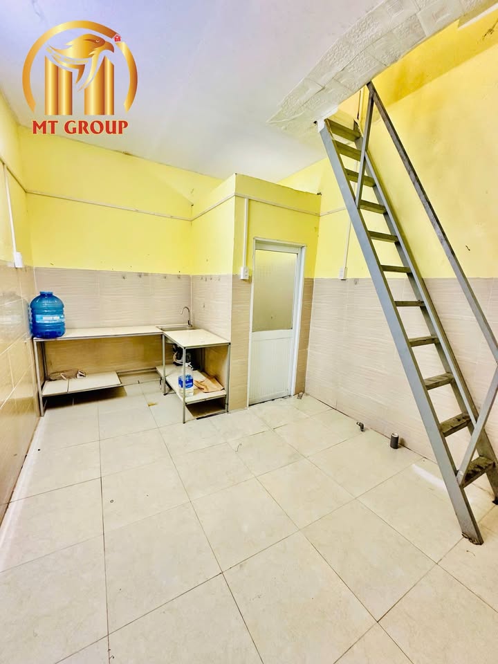 Phòng trọ hẻm 11 Nguyễn Văn Linh, Cần Thơ - Giá chỉ 2 triệu, đầy đủ tiện nghi!