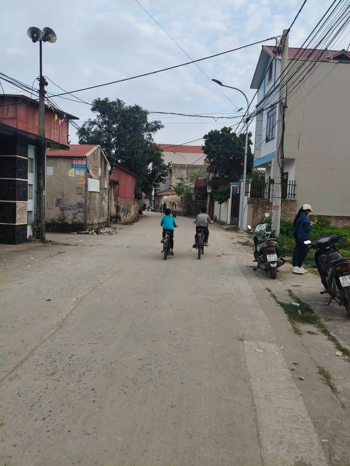 Đất Ninh Xá 90m² giá thỏa thuận - Mặt đường 10m, kinh doanh sầm uất!