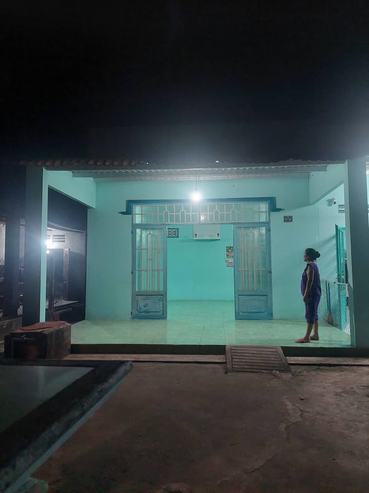 Nhà cấp 4 Tân Định, Bến Cát 80m² giá chỉ 2.5 triệu - Chỉ cần xách vali vào ở ngay!