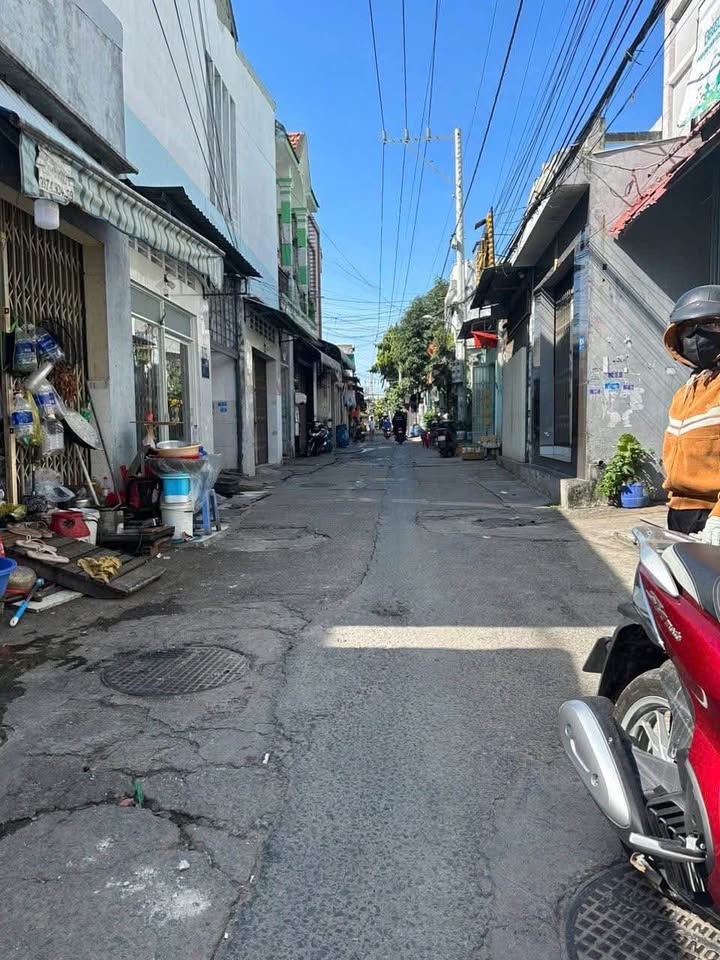 Dãy trọ 5 phòng và 1 ki ốt tại Dĩ An, 103m² giá 3.65 tỷ - Cơ hội đầu tư tuyệt vời!