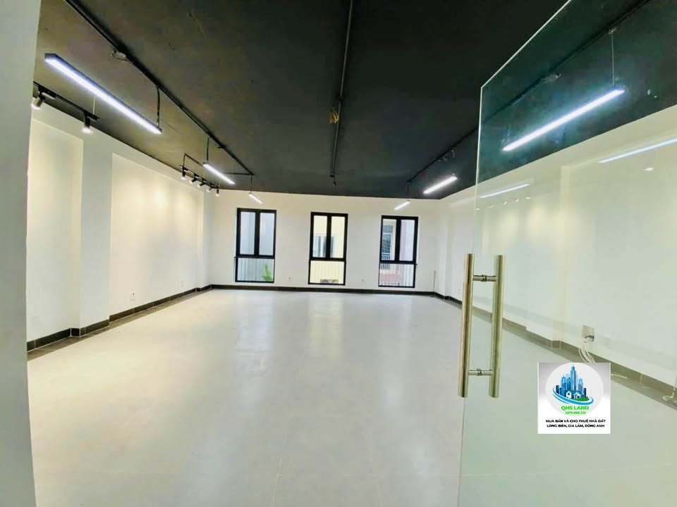 Văn phòng cho thuê tại phường Thượng Thanh, quận Long Biên 96m² - Không gian làm việc hiện đại!