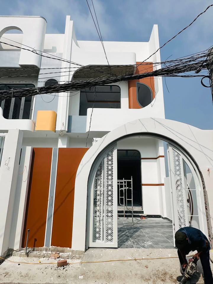 Nhà 1 Lầu Tân Điền, Cần Giuộc 104m² giá 2.95 tỷ - Thiết kế hiện đại, pháp lý rõ ràng!