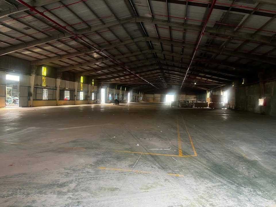 Kho cho thuê tại Lái Thiêu, Bình Dương 3700m² - Xưởng tiêu chuẩn, bàn giao ngay!