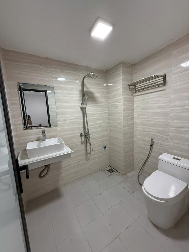 Nhà 5 tầng mới xây tại An Khánh, 31m² giá 4.6 tỷ - Gần chợ và trường học!