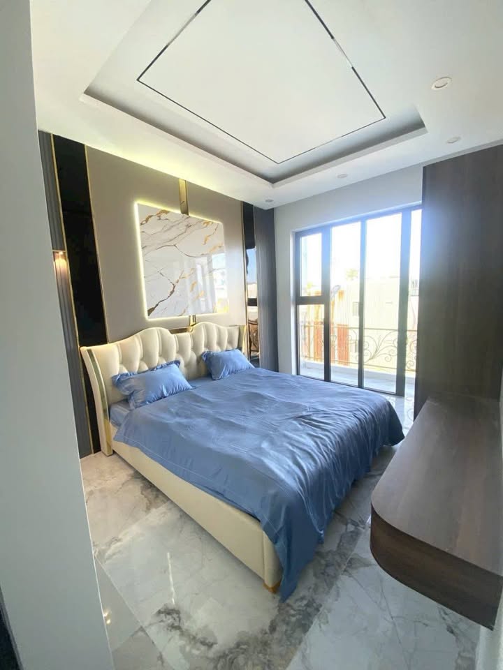 Nhà 2 tầng mặt tiền Hòa Xuân 100m² giá chỉ 7.7 tỷ - Đầu tư sinh lời cao!