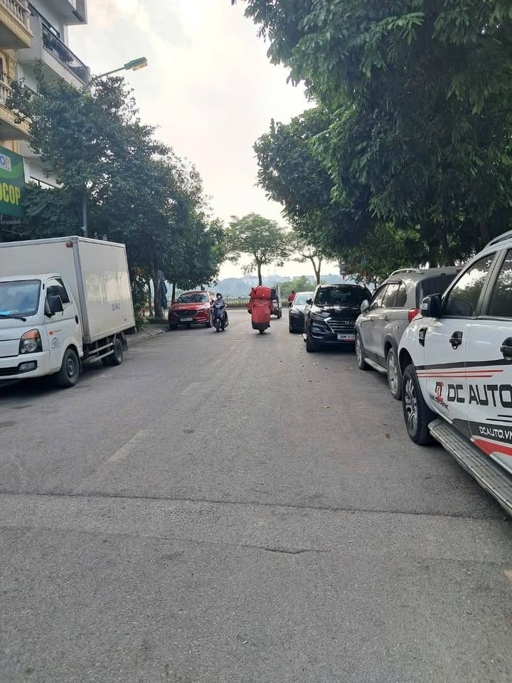 Đất nền Phúc Lợi Long Biên 70m² giá 8 tỷ - Ô tô vào tận đất, cơ hội đầu tư tuyệt vời!