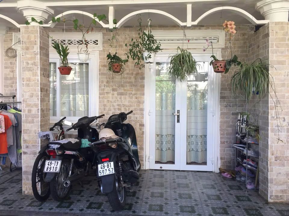 Nhà trệt chính chủ Đà Lạt 50m² giá 2.9 tỷ - Sổ hồng riêng, nội thất cơ bản!