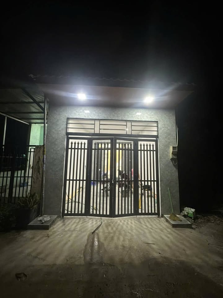 Nhà riêng Tân Hiệp 17, Tân Uyên, 72m² giá 1.03 tỷ - Sang trọng, mới đẹp!