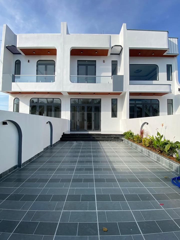 Nhà phố 125m² tại Mỹ Hạnh, 2.25 tỷ - Sổ hồng chính chủ, hoàn thiện đẹp!