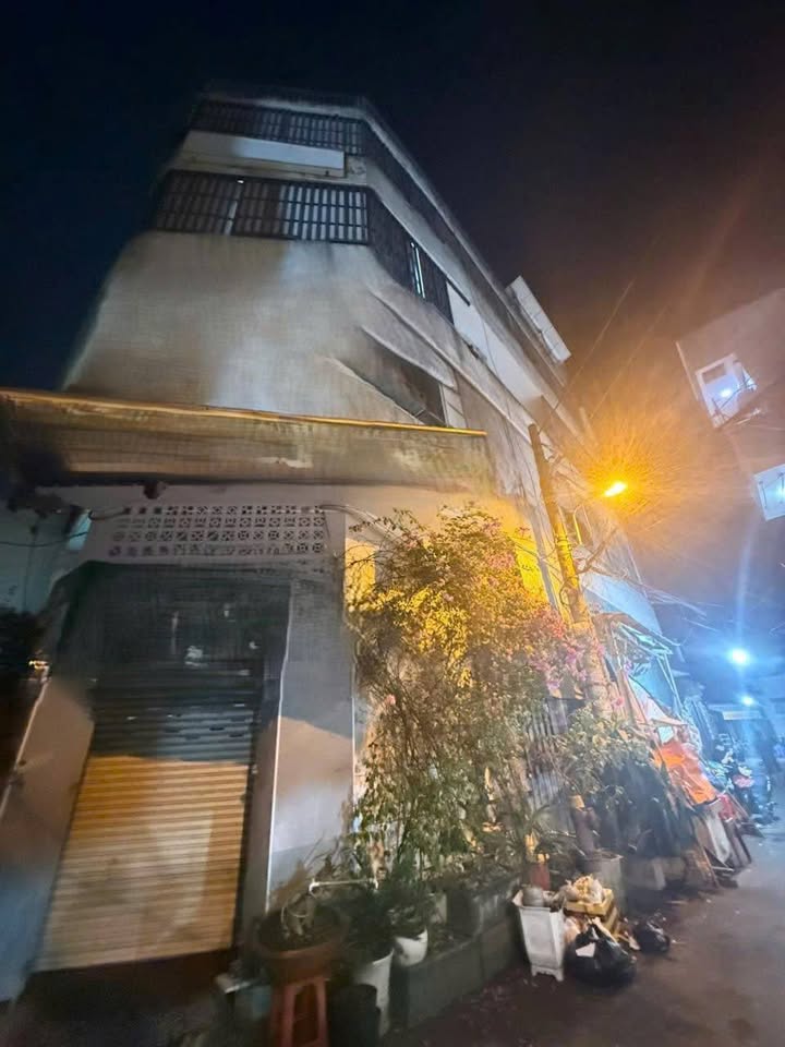 Nhà phố Tân Hoá, quận 6, diện tích 63m², giá 11.8 tỷ - Đầu tư sinh lời hấp dẫn!