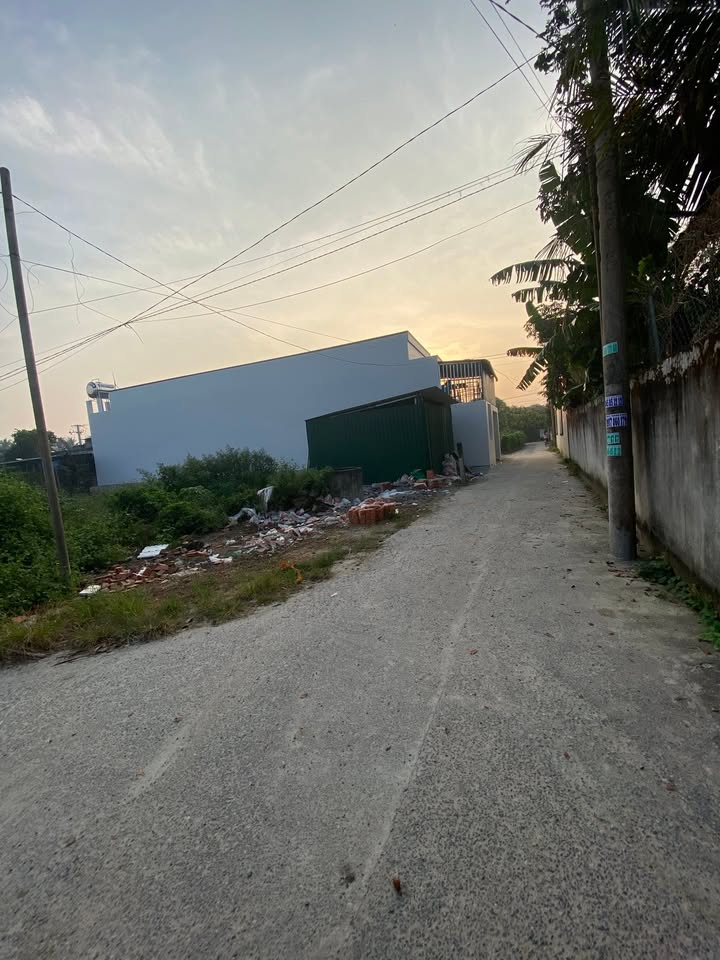 Đất thổ cư đường Hoàng Văn Thụ, La Gi 85m² giá 800 triệu - Sổ hồng riêng, ô tô vào tận nơi!