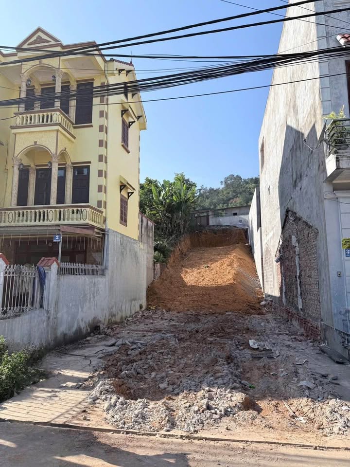 Đất mặt đường Hùng Vương Hữu Lũng 287m² giá 6 tỷ - Phong thủy vượng khí!