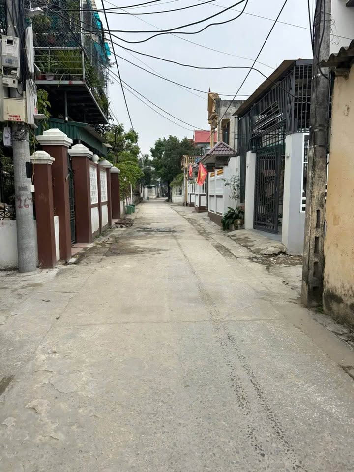 Nhà 2 tầng chính chủ tại phố Thành Tráng, Thanh Hóa 163m² giá 2.1 tỷ - Bán gấp!