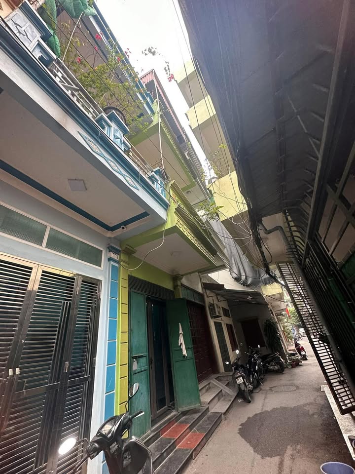 Nhà 3 tầng ngõ Lê Công Thanh, Phủ Lý, 26.3m² giá chỉ 2.1 tỷ - Sẵn sàng vào ở ngay!