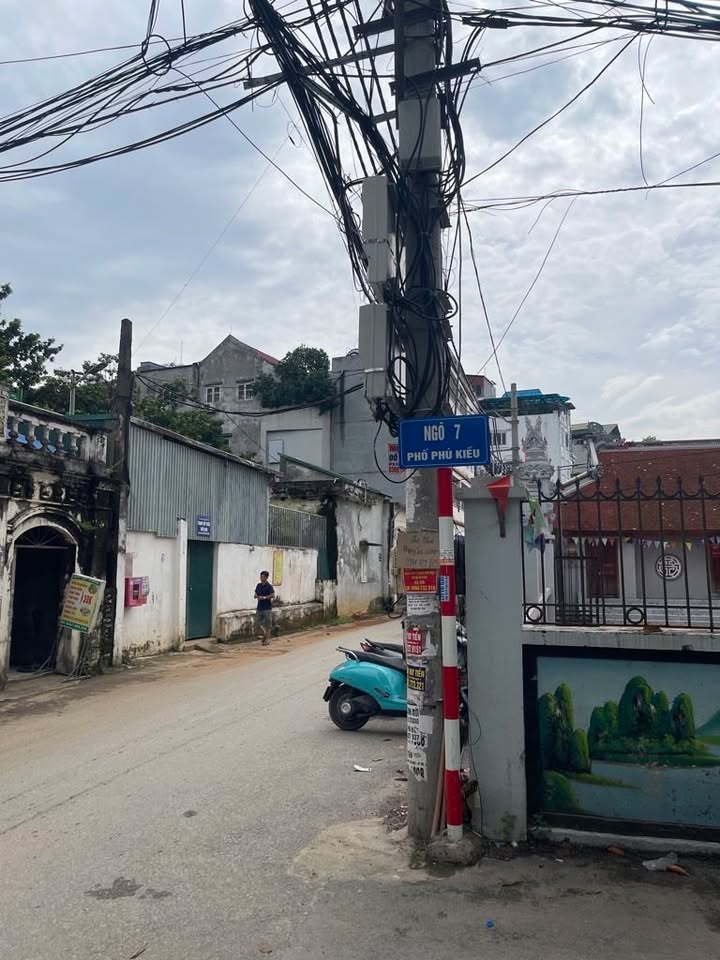 Nhà riêng Xuân La Tây Hồ 60m² - Sổ đỏ, giao dịch ngay!