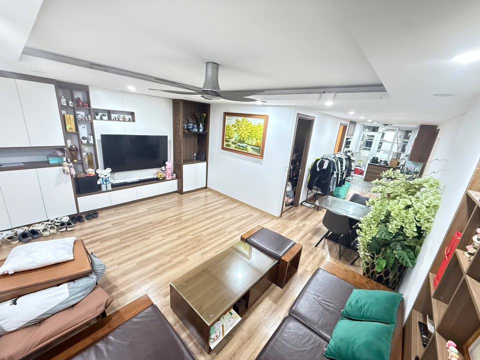 Căn hộ chung cư 20 Tam Trinh 98m² giá 8 tỷ - Chính chủ, full nội thất!