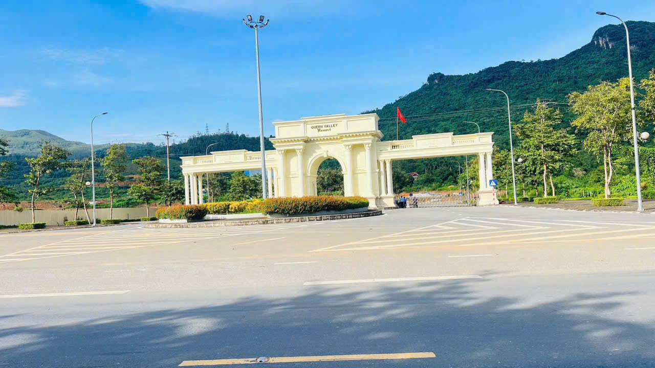 Đất mặt Quốc Lộ 6, Lâm Sơn, 323m² - Cơ hội đầu tư tuyệt vời!