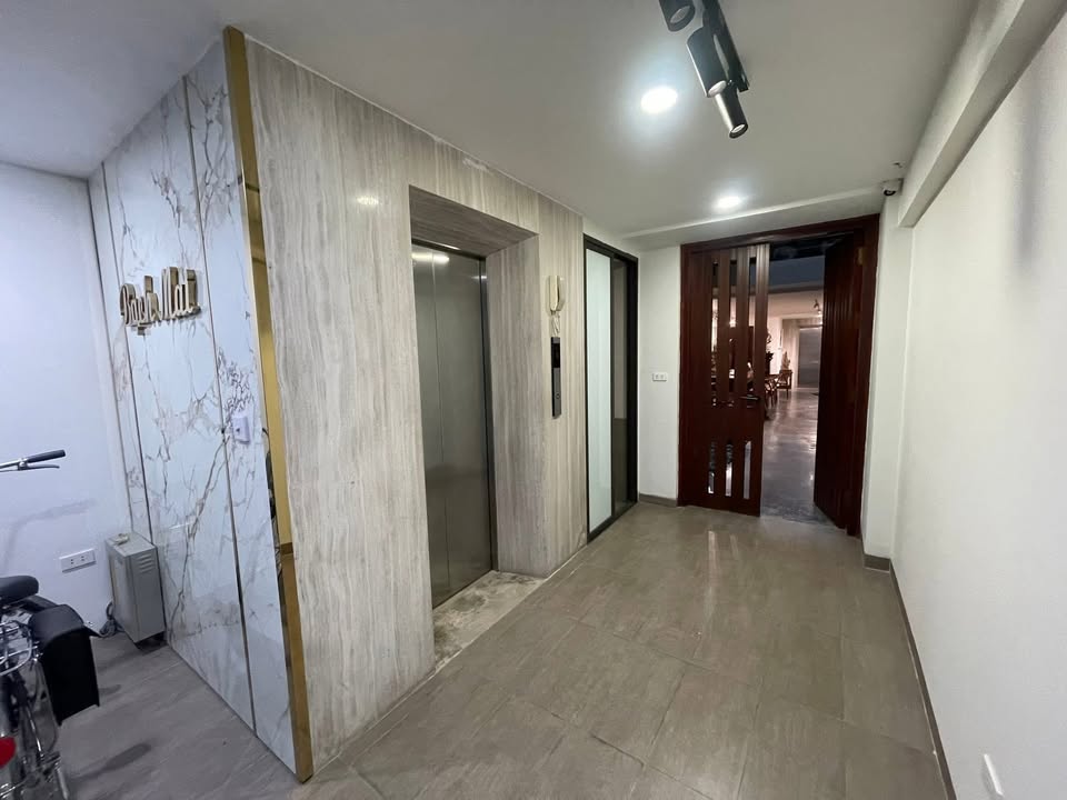 Cho thuê Nhà Mặt Phố Bạch Mai 60m² giá 60 triệu - Thiết kế hiện đại 6 tầng!