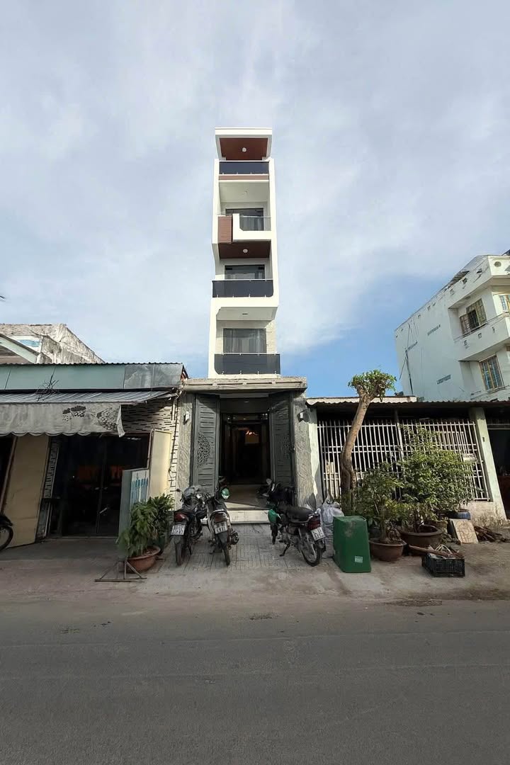 Nhà mặt tiền Dã Tượng, Quận 8, 55m² giá 10.8 tỷ - Thiết kế hiện đại, ở và kinh doanh lý tưởng!